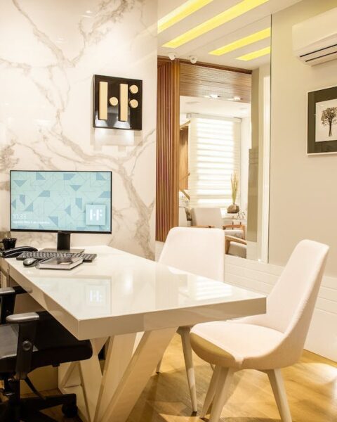 Selecting The Right Furniture for Your Home Office